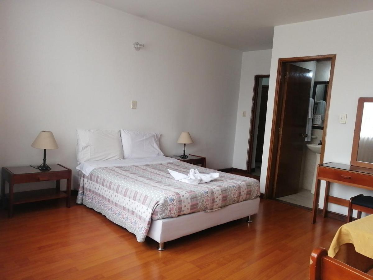 Hotel Santa Monica Bogota Exterior photo