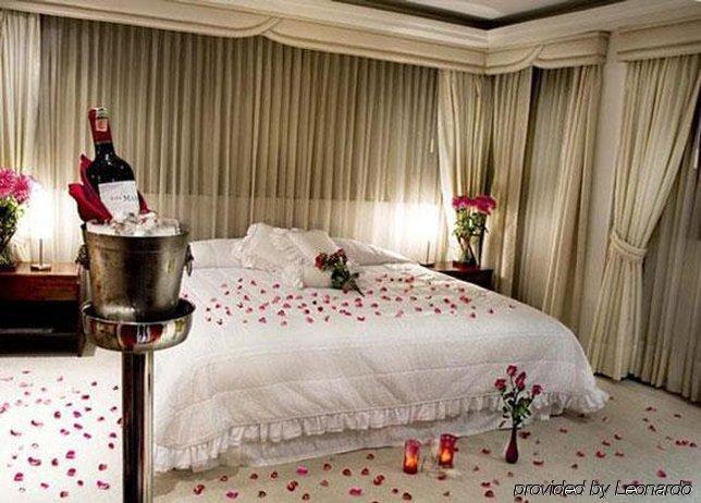 Hotel Santa Monica Bogota Room photo